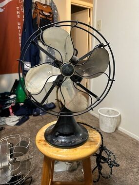 Vintage Emerson Three Speed “Brass Blade”Desk Fan 1920s (works great!!!)